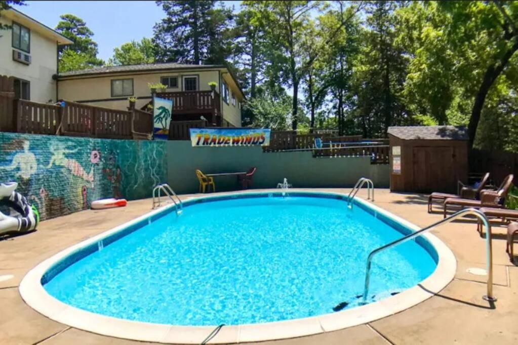 Suite Dreams 101 - Tradewinds Eureka Springs Esterno foto